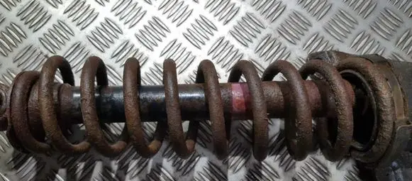 Audi 80 90 S2 B4 Rear coil spring 