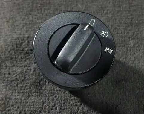 Fog light switch