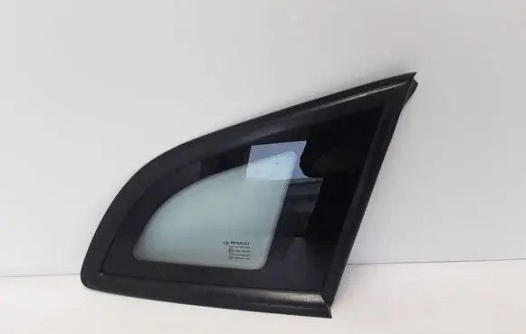 Renault Megane III Rear side window 833060008R