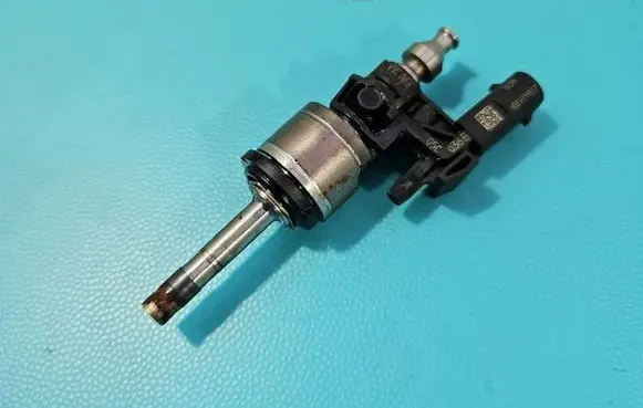 Skoda Fabia Mk4 (6VA) Fuel injector 026150007B IMPRK1605944