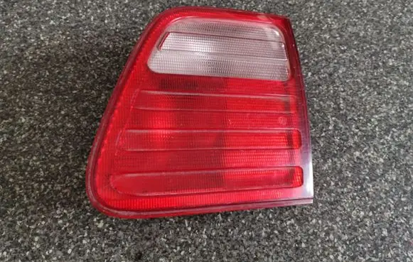 Mercedes-Benz E W210 Tailgate rear/tail lights A2108202464