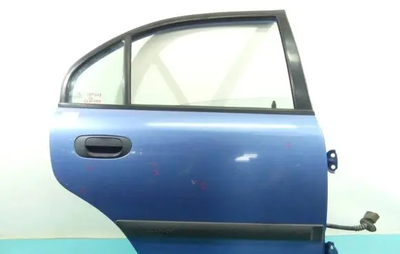 Mitsubishi Carisma Rear door IMPRK1311092