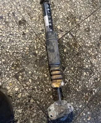 Volkswagen Touran I Rear shock absorber/damper