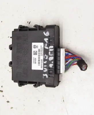 Nissan Juke II F16 Gateway control module 284Y66LA6E
