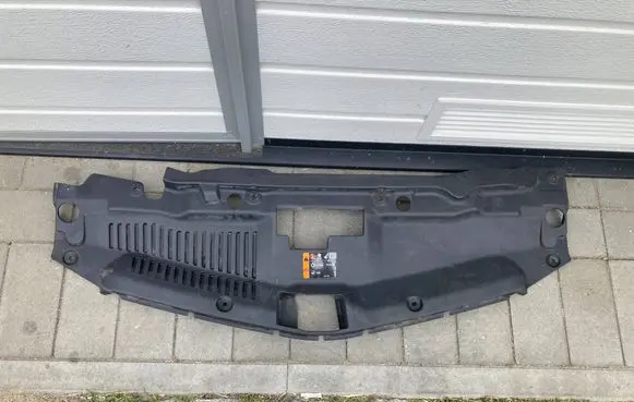 Opel Mokka Radiator trim 95079808