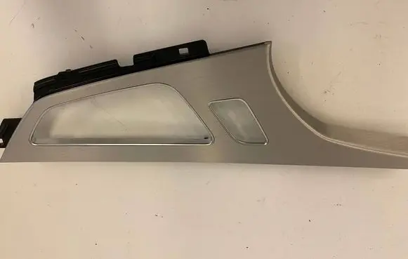 Audi Q7 4M Side skirt rear trim 4M0867102L