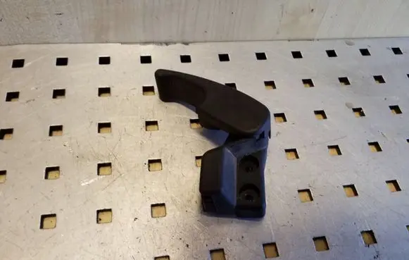 Audi A3 S3 8L Engine bonnet (hood) release handle 1H1823533