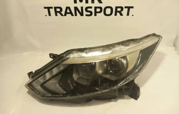 Nissan Qashqai Headlight/headlamp 10018013