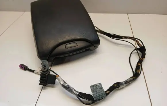 BMW X5 E53 Armrest 6937564 100559 1U172125