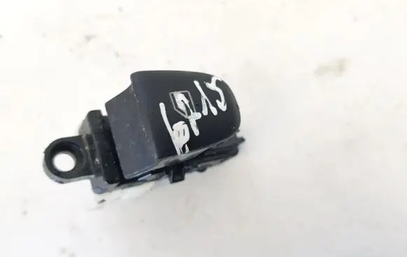 Nissan Qashqai Electric window control switch
