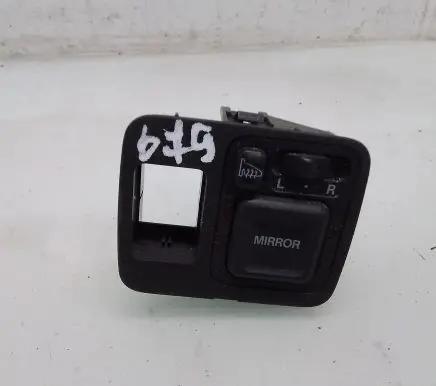 Honda HR-V Wing mirror switch 0633T