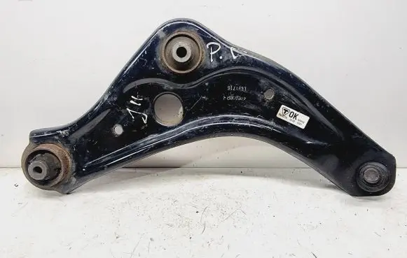 Nissan Qashqai Front lower control arm/wishbone 545004EA0B