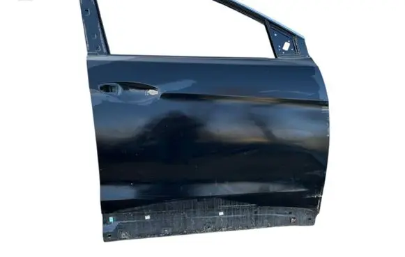 Nissan Qashqai Front door