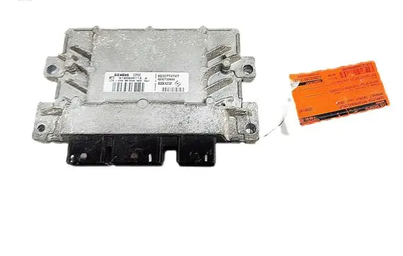 Renault Twingo I Engine control unit/module 8200774747