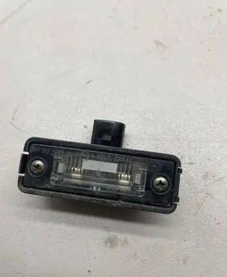 Volkswagen Golf IV Number plate light 1j6943021