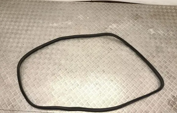 Volvo XC40 Trunk rubber seal (body) 32285563