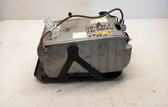 Mercedes-Benz E W212 Hybrid / electric car battery A7893406702