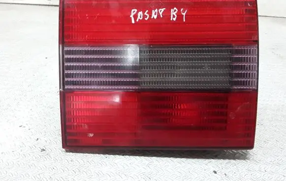 Volkswagen PASSAT B4 Tailgate rear/tail lights 3A9945107B