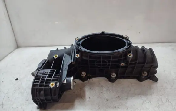 Mercedes-Benz C W205 Intake manifold A6510900037
