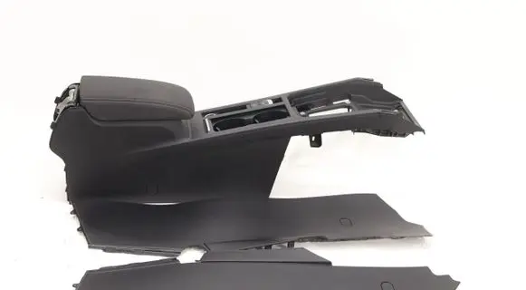 Volkswagen PASSAT B8 Other center console (tunnel) element 5780917