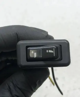 Chrysler Grand Voyager IV Wing mirror switch 04685564AB