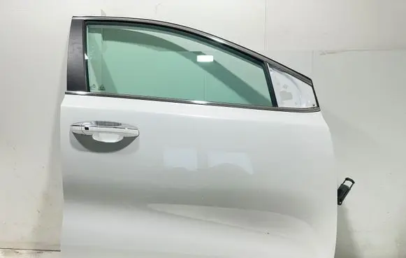 KIA Sportage Front door