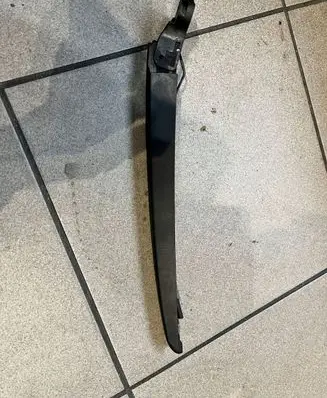 BMW X5 E70 Rear wiper blade arm braknumeruxx