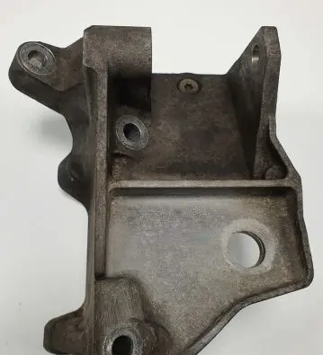 Ford Mondeo MK IV Engine mounting bracket 6G92-6P096-DD
