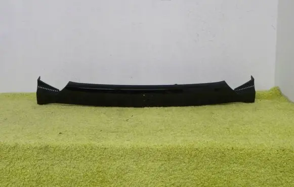 Citroen C4 III e-C4 Trunk door license plate light bar 9834897980