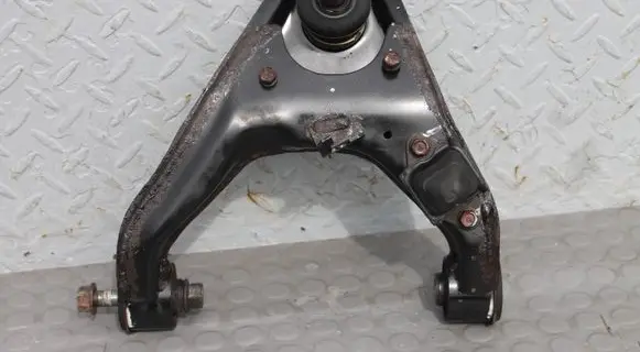 Mitsubishi L200 Front upper control arm/wishbone WAHACZ4010A147 4010A147