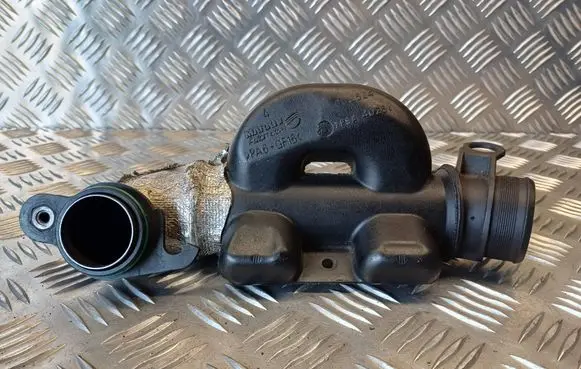 Intercooler hose/pipe