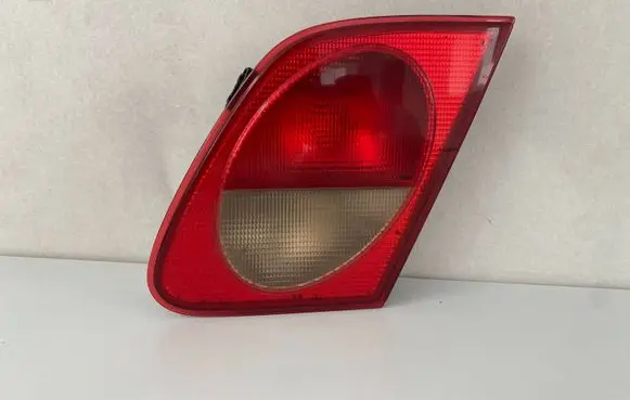 Mercedes-Benz E W210 Tailgate rear/tail lights A2108201064
