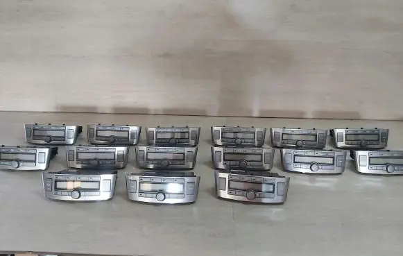 Toyota Avensis T250 Other switches/knobs/shifts 55900-05151