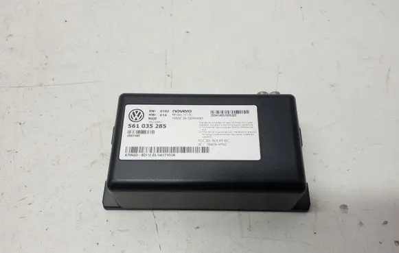 Volkswagen Tiguan GPS navigation control unit/module 561035285