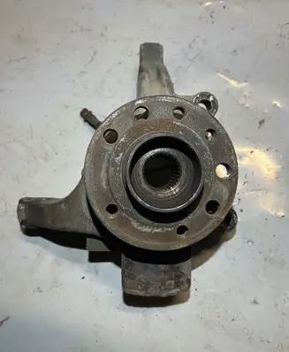 Opel Signum Front wheel hub spindle knuckle