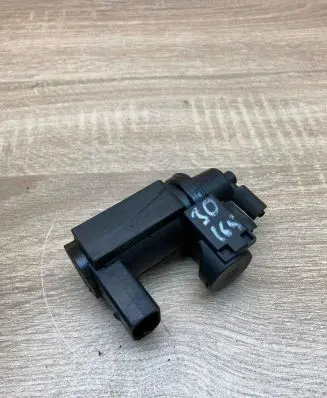 Audi A4 S4 B7 8E 8H Turbo solenoid valve 059906628B 70101900