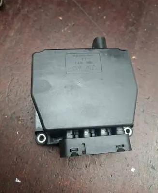 Volkswagen PASSAT B6 Turbo solenoid valve 3C0906625 400434F