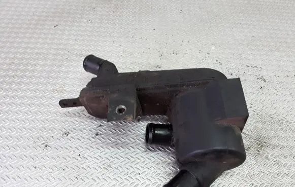 Ford Focus Breather/breather pipe/hose XS4Q6A785AB