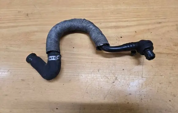 Audi A6 S6 C5 4B Vacuum line/pipe/hose 027133783B 4B0611931AA