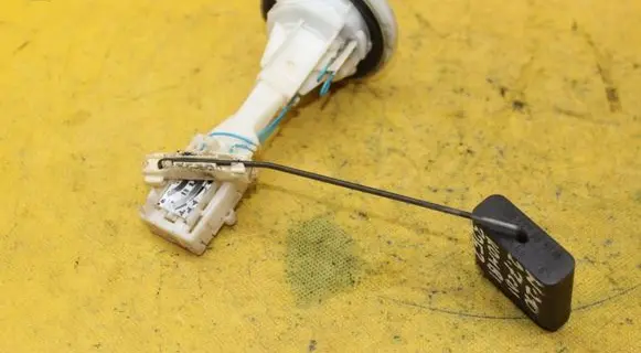 Fuel pressure sensor