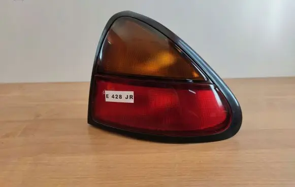 Mazda 323 F Rear/tail lights set E428JR