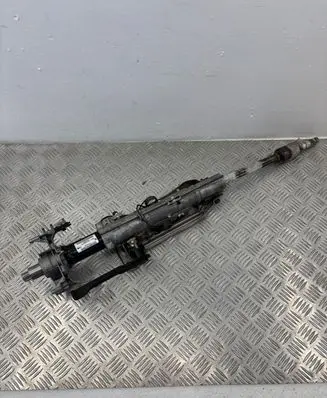 BMW 3 E90 E91 Steering wheel axle 678689