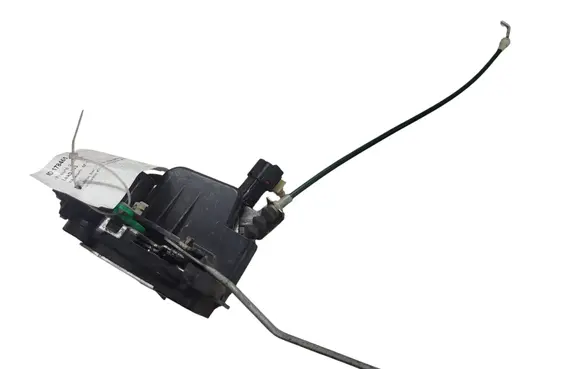 KIA Sorento Front door lock A045777