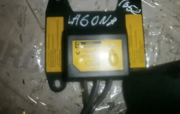 Renault Laguna I Airbag control unit/module 7700840110 550288900