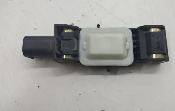 Jeep Grand Cherokee (WK) Airbag deployment crash/impact sensor 4877301951 04671779AC
