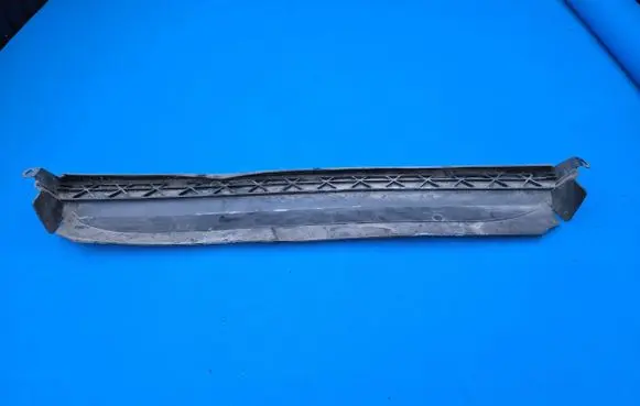 BMW X1 E84 Radiator trim 2990837