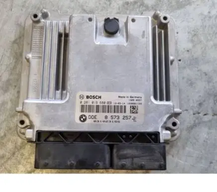 BMW 5 F10 F11 Engine control unit/module 8573257