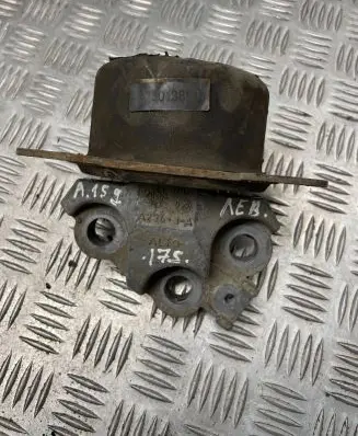 Alfa Romeo 159 Engine mount bracket A236 505013890