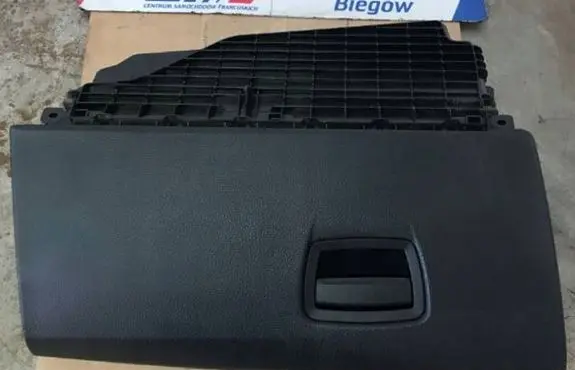 BMW 5 F10 F11 Glove box 9166683