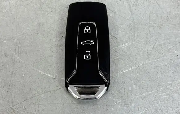 Volkswagen Touareg III Ignition key/card 3F0959754F